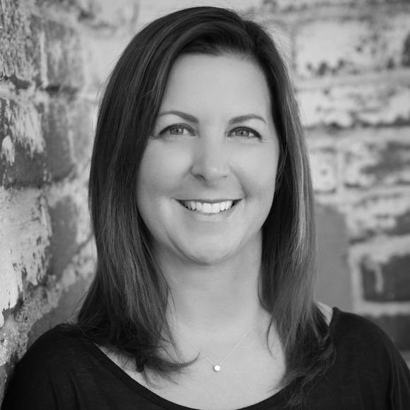 Meet your Posher, Leslie - Picture 1 of 1